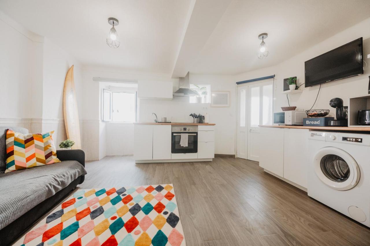 Aloha Surf House Apartment Ericeira Ngoại thất bức ảnh